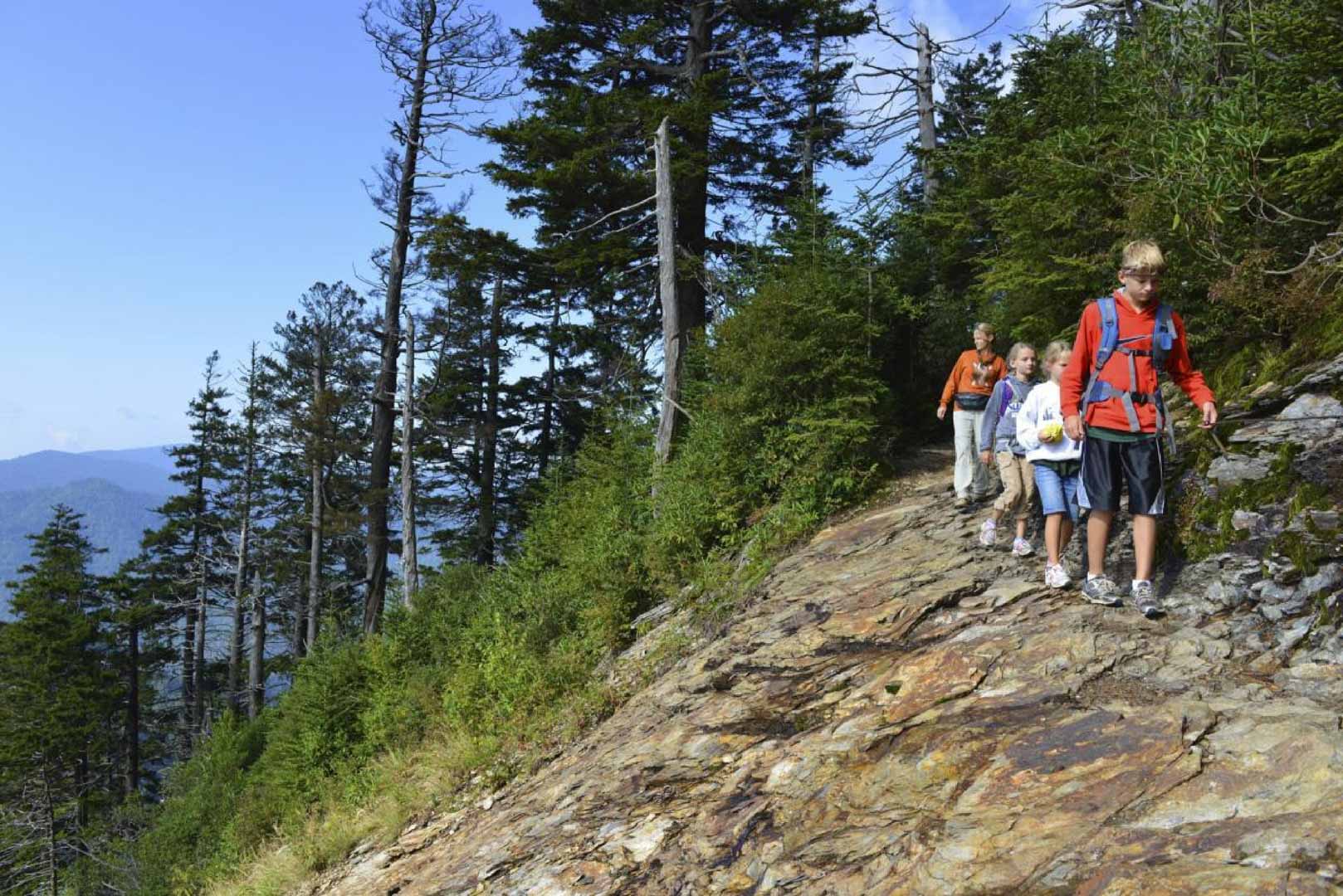 Smoky Mountains Hiking Family.
