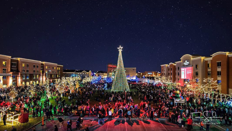 Christmas Tree Lighting Ceremony, Festival of Lights